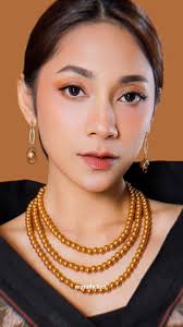 Peluk Mama Tania, William dan Irish 😭 Karena ini pun irish harus berpisah  dengan adik dan mamanya. Disisi lain, irish juga ga bisa meninggalkan  papanya bahagia bersama pelakor itu disaat mamanya harus