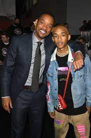 Jaden smith is a movie actor, known for the pursuit of happyness (2006), the karate kid (2010) and after earth (2013). Will Smith So Emotional Feiert Er Den 21 Geburtstag Von Sohn Jaden Gala De