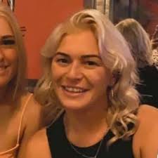 Laura Pike (@lollypike)