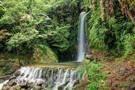 Berikut ini adalah daftar objek wisata di jawa barat Curug Ngumpet Pengalaman Yang Unik Di Jawa Barat Jawa Barat