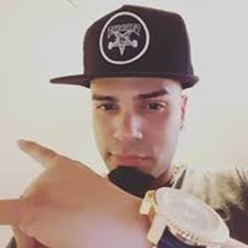 Stream Wilfredo Robles music