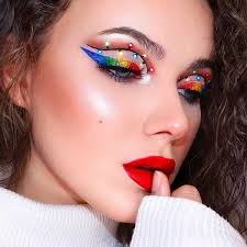 Christmas Makeup Looks Latest Trends 2018 Stylish Belles In 2020 Christmas Makeup Look Christmas Makeup Christmas Eye Makeup