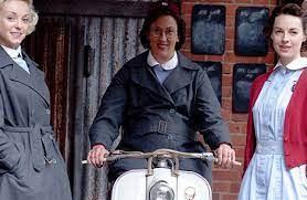 Call the midwife follows the nurses, midwives and nuns from nonnatus house, who visit the expectant mothers of poplar, providing the poorest women with the best possible care. What S In Store For The Cast Of Call The Midwife Anglophenia Bbc America
