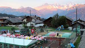 August 2020 den schweizer nationalfeiertag in interlaken mit festumzügen, höhenfeuern und farbenprächtigen feuerwerken. Einwohnergemeinde Beatenberg Beatenberg Tourismus Sonnenterasse Im Berneroberland Schweiz