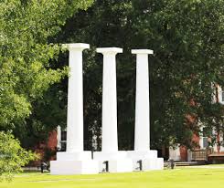 NSU announces Spring 2023 Dean's list, students with 3.5-3.99 GPA