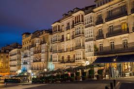It offers bright rooms that overlook the atlantic ocean, free wifi access in hotel public areas. Vitoria Spanien Baskenland Reisefuhrer