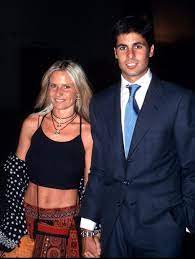 Eugenia martínez de irujo juega al despiste con su posible boda. La Gran Transformacion Fisica De Eugenia Martinez De Irujo En Sus 49 Anos