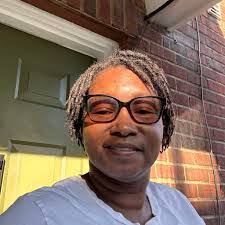 Ronnie Sweatt's Instagram, Twitter & Facebook