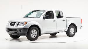 Rock the tool back and forth to pry open the nissan fob. 2020 Nissan Frontier