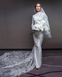 Baju Akad Nikah Emma Maembong In 2020 Nikah Dress Wedding Dress Couture Nikah Outfit