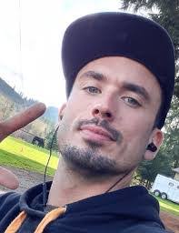 Autumn Mitchell's Instagram, Twitter & Facebook