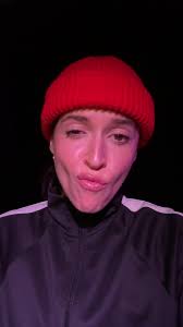 Le personnage de la Livreuse de légumes dans 2 FEMMES EN OR si elle avait  un tiktok #backstage #tiktoklesbian