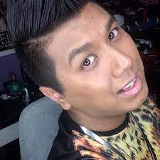 See more ideas about сімейна фотографія, сімейне фото, фотосесія. Dee Kosh Bio Family Trivia Famous Birthdays