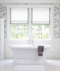 Create A Relaxed Look With Soft Roman Shades Cortinas De Bano Decoracion De Bano Gris Ventanas Para Bano