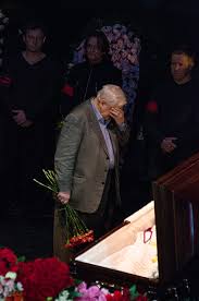 Андрей панин будет похоронен на троекуровском кладбище. Ceremoniya Proshaniya S Andreem Paninym Fotoreportazh Den Novorosii