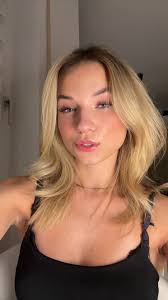 Linda Fleckenstein's Instagram, Twitter & Facebook