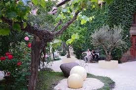 Wenn sie planen, etwas in ihrem garten zu verändern oder einen neuen garten anzulegen, ist es manchmal schwierig, sich vorzustellen, in welche richtung die reise gehen könnte. Bildergalerie Italienischer Garten