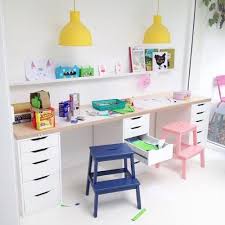 6 Colourful Kids Rooms Full Of Personality Kinder Zimmer Ikea Schreibtisch Kinder Schreibtische Kinderzimmer