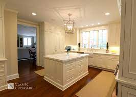 This is the ultimate traditional kitchen photo gallery. Elegant Traditional Kitchen Cabinets Design Classic Cupboards
