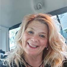 Julie Conlan's Instagram, Twitter & Facebook