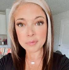 Diane Eaves's Instagram, Twitter & Facebook