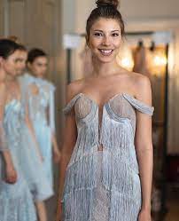 Faculty of fine arts, graduate student. Zeynep Erdogan Couture Moda Para Mujer Vestidos De Fiesta Moda