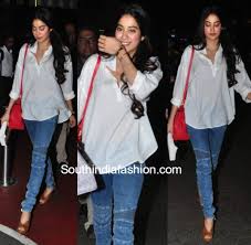Jhanvi Kapoor And Khushi Kapoor Spotted At The Airport Photo Fashion Design Dress Fashion Blouse Designs