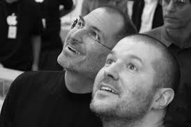 Jony Ive kể về 15 năm làm việc cùng Steve Jobs: Đó là khoảng thời gian hạnh  phúc nhất, sáng tạo nhất và vui vẻ nhất trong cuộc đời tôi