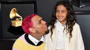 Oct 04 2019 chris brown drops. Mit Standchen So Goldig Gratuliert Royalty Papa Chris Brown Promiflash De