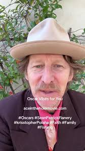 Sean Patrick Flanery Spoon