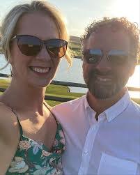 Amanda Laity's Instagram, Twitter & Facebook