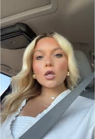 Annie Murphy Black Hair