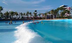 Taman rekreasi air (waterboom) di kota banjarbaru yang terkenal saat ini adalah aquatica waterpark & playground banjarbaru. 18 Kolam Renang Di Malang Tiket Masuk Murah Foto Fasilitas Lokasi
