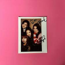 It is designed to make him/her feel special, loved, and important. Pin On Blackpink