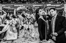 Apparently, jordan became trouble as he got richer, and allegedly had numerous affairs with other women which everyone knew about. The Wolf Of Wall Street Photo With The Real Jordan Belfort Sells For 200k