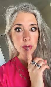 Profile for Roxy Lynch