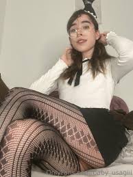 Baby_usagiii kink collar pet pose