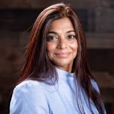 Kelly Landrigan's Instagram, Twitter & Facebook