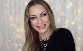 Meet Stuart Epstein: Musician & Founder of Six Strings Acoustic