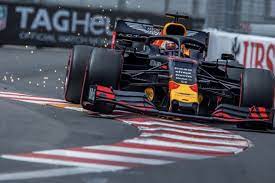 Season 1, which came out in 2019, follows the lives of formula one drivers during the 2018 world championship with special focus on daniel ricciardo making a. When Will Formula 1 Drive To Survive Season 3 Arrive On Netflix