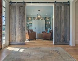 5 Facons D Optimiser Une Porte Selon Espace Bois Wood Doors Interior Barn Door Designs Door Design