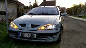 Flow Blinkers Ice On A Car Renault Megane Coupe Renault Megane Renault Coupe