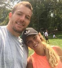 Kaley cuoco's;gabrielle union's;kim kardashian's;ciara's;caroline wozniacki's. Hoop Star David Lee Picks 8 88 Carat Diamond Ring For Tennis Champ Caroline Wozniacki Here S Why The Jeweler Blog