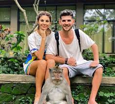 Maybe you would like to learn more about one of these? Ramona Olaru Èi Cuza Cerere In CÄsÄtorie IneditÄ Inainte De Valentine S Day Tabu