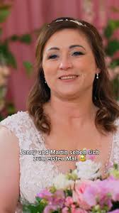 Jenny und Martin können von Sekunde 1 kaum die Augen voneinander ablassen.  👀 Was eine zauberhafte erste Begegnung. 🥹 #HadeB 👉 „Hochzeit auf den  ersten Blick“