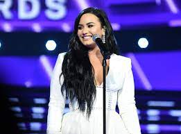 Icymi, demi lovato had fans sobbing during her 2020 grammy award performance. Grammys 2020 The Biggest Moments Of The Night Glamour