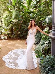 Pair your cap sleeve dress with neutral shoes and an olivia burton watch for we have flirty cap sleeve mini dresses and sultry cap sleeve maxi dresses that are fit for any mood. Elegant Wedding Dresses The Enzoani Collection Enzoani Enzoani
