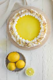 In un tegame mescolare i tuorli con lo zucchero. Bavarese Meringata Al Limone Meringata Al Limone Ricette Con Limone Ricette