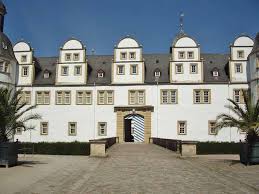 81 Jahrige Stirbt Nach Fahrradunfall In Paderborn Schloss Neuhaus Radio Hochstift
