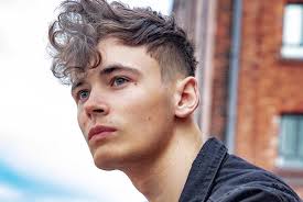 Our hairstyle plays a major role in the vibe we want to ooze. 60 Chic Fringe Haircuts For Men 2021 Gallery Hairmanz